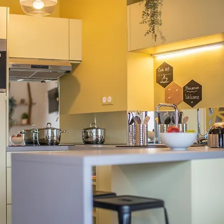 Apartament Centre - Proche Gare - Parking Velo - Balcon - Arrivee Autonome