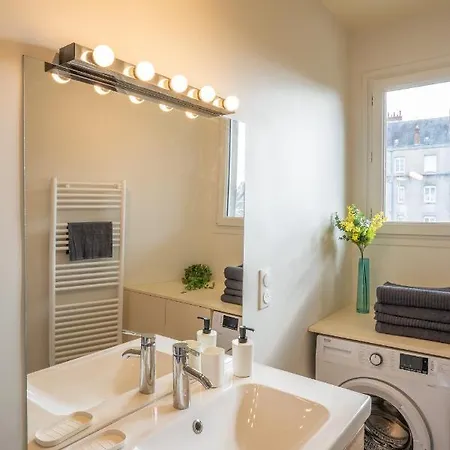 Centre - Proche Gare - Parking Velo - Balcon - Arrivee Autonome Tours