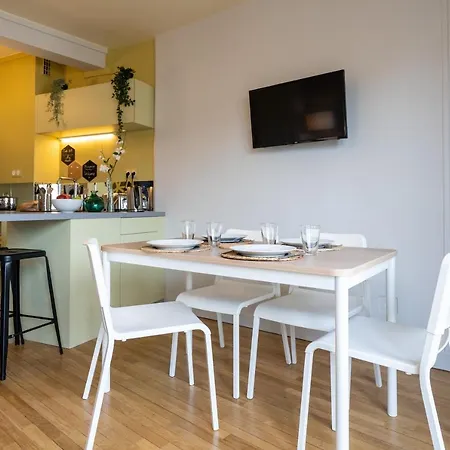 Apartament Centre - Proche Gare - Parking Velo - Balcon - Arrivee Autonome