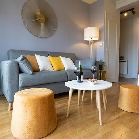 Apartment Centre - Proche Gare - Parking Velo - Balcon - Arrivee Autonome *