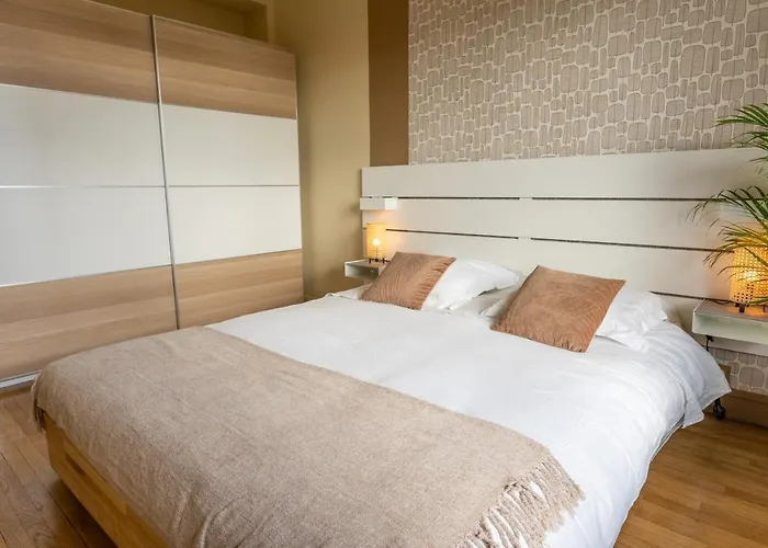 Apartament Centre - Proche Gare - Parking Velo - Balcon - Arrivee Autonome