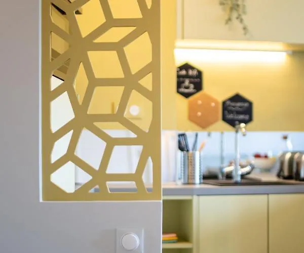 Apartament Centre - Proche Gare - Parking Velo - Balcon - Arrivee Autonome *