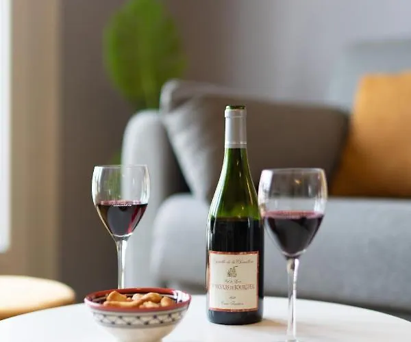 Appartement Centre - Proche Gare - Parking Velo - Balcon - Arrivee Autonome *