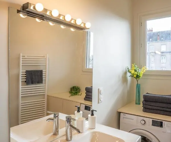 Centre - Proche Gare - Parking Velo - Balcon - Arrivee Autonome Tours